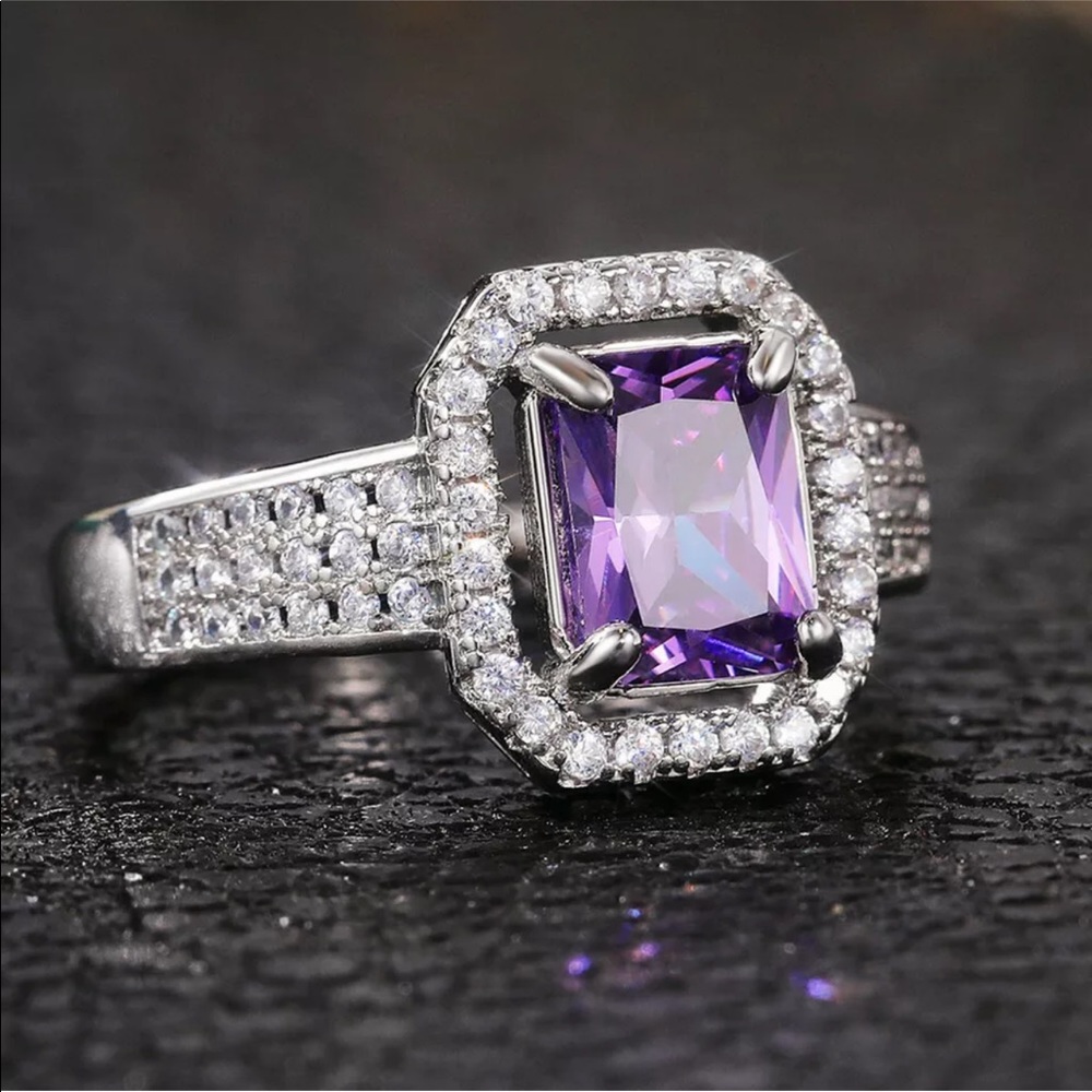 💜925 Stamped Sterling Silver Amethyst Ring💜 - Picture 6 of 7